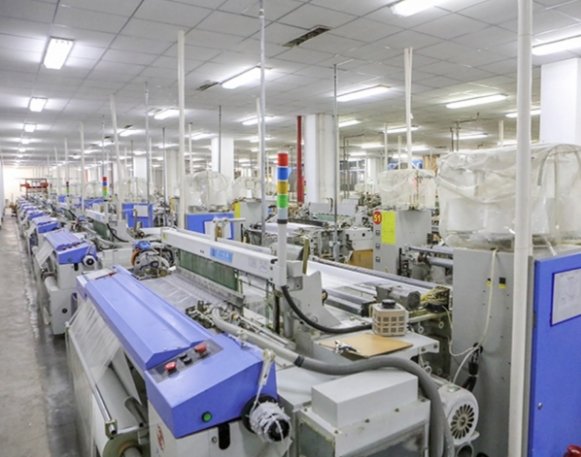 High-end materials pose a time bomb for domestically produced AI glasses: In-depth analysis of Apple's "lock-in" of top-grade fiberglass cloth production capacity